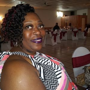 Meet your Posher, Roberta